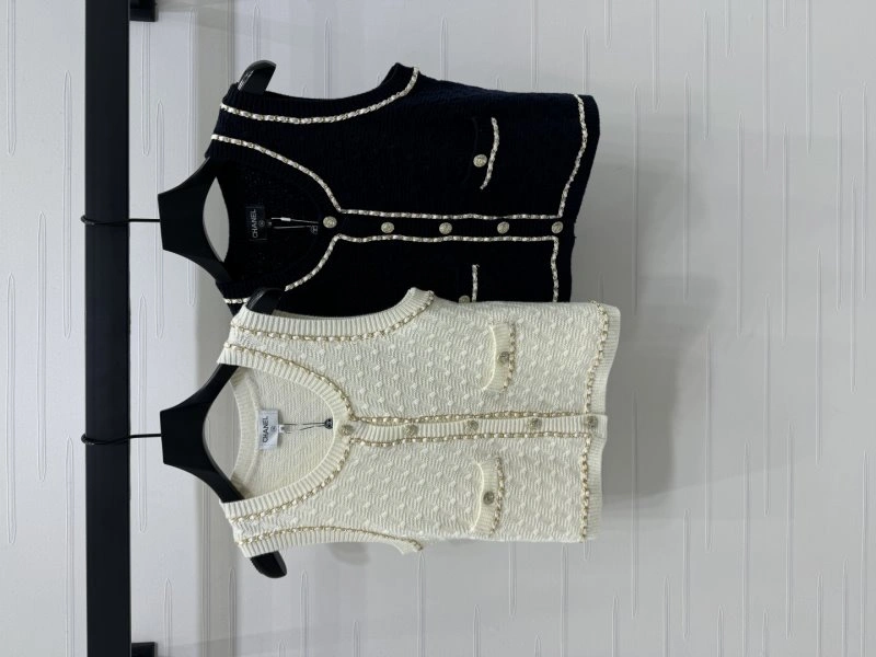 WaterResistant Chanel Vest 108477
