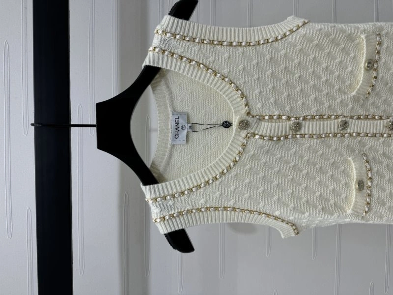 WaterResistant Chanel Vest 108477