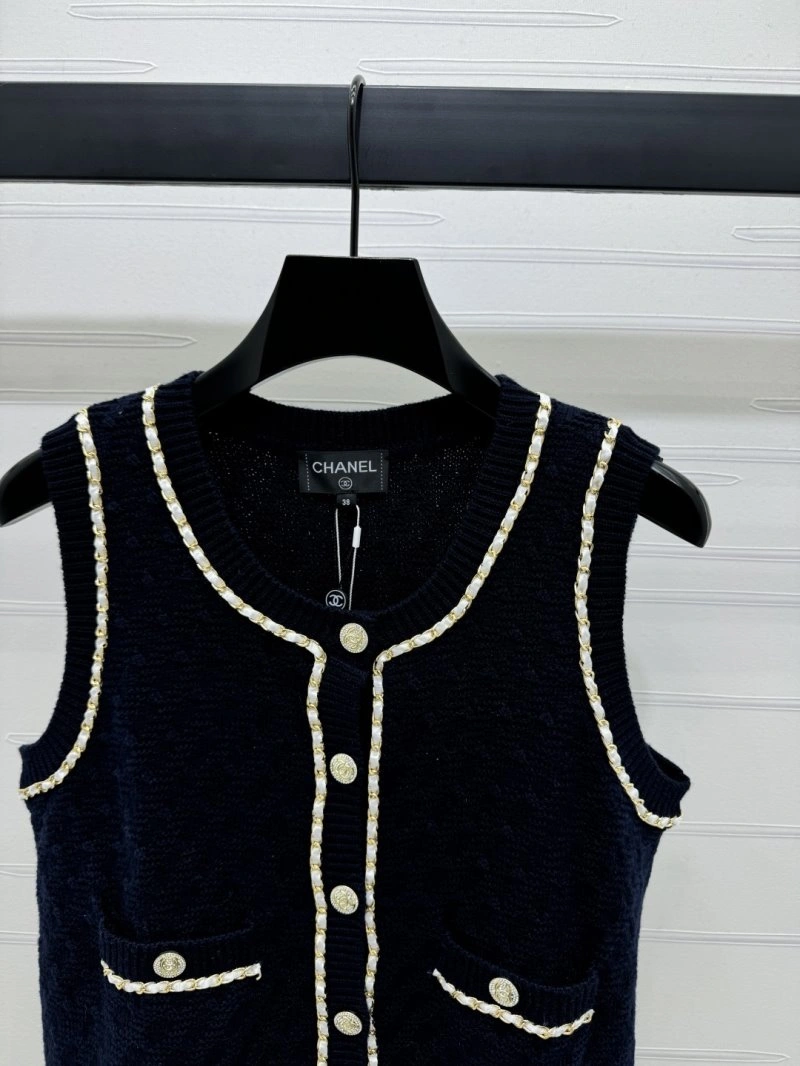 Chic Chanel Vest 108476