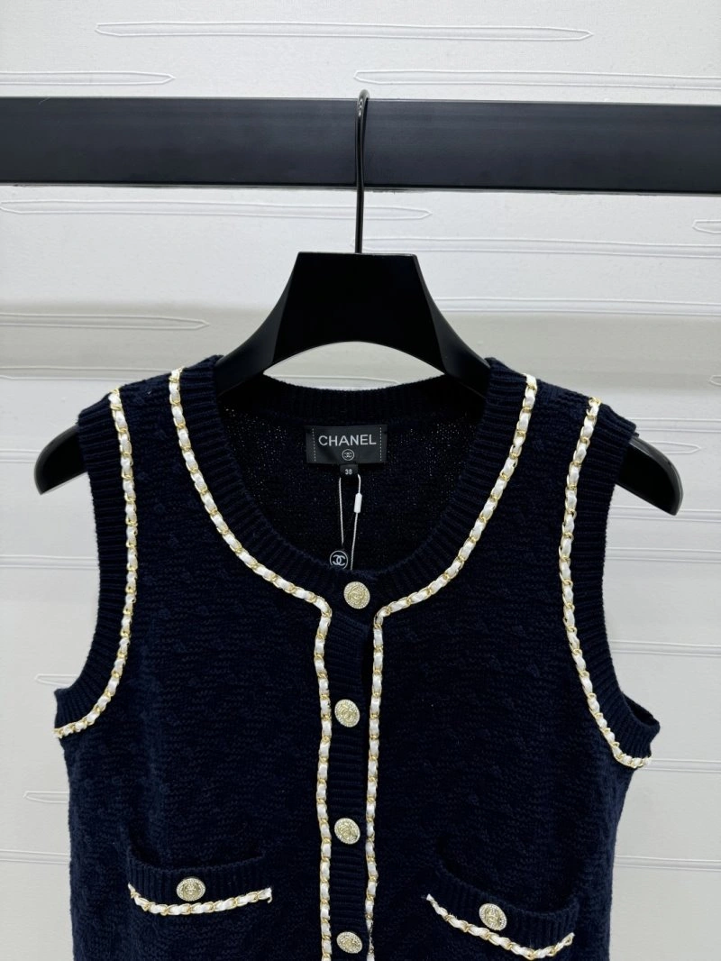 Chic Chanel Vest 108476
