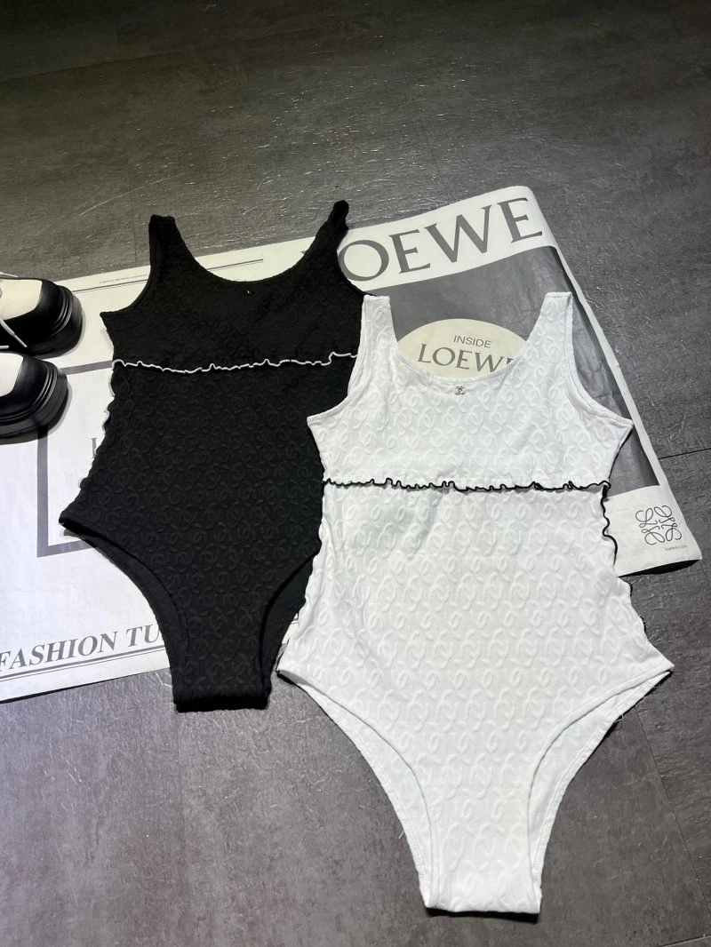 Chanel Vest Lightweight 108475