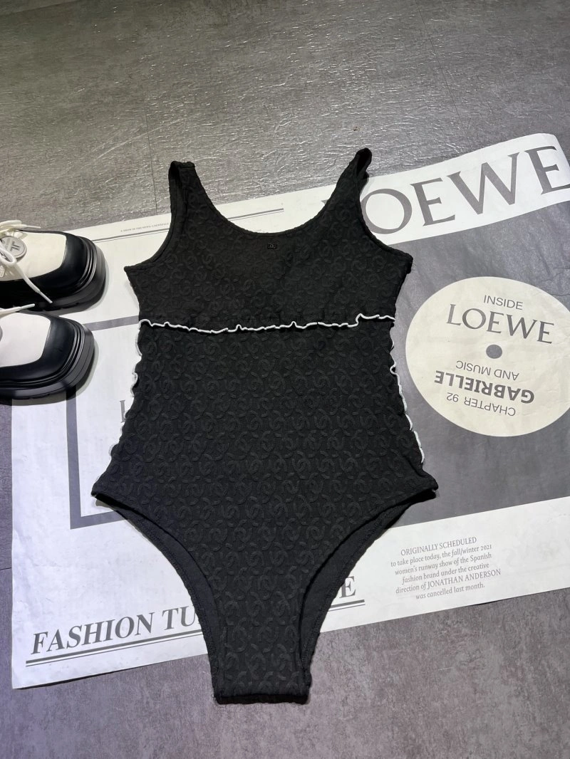 Chanel Vest Lightweight 108475