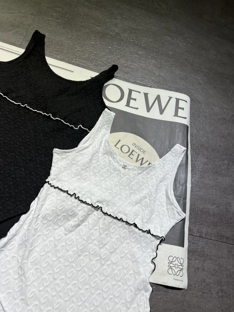 Chanel Vest Lightweight 108475