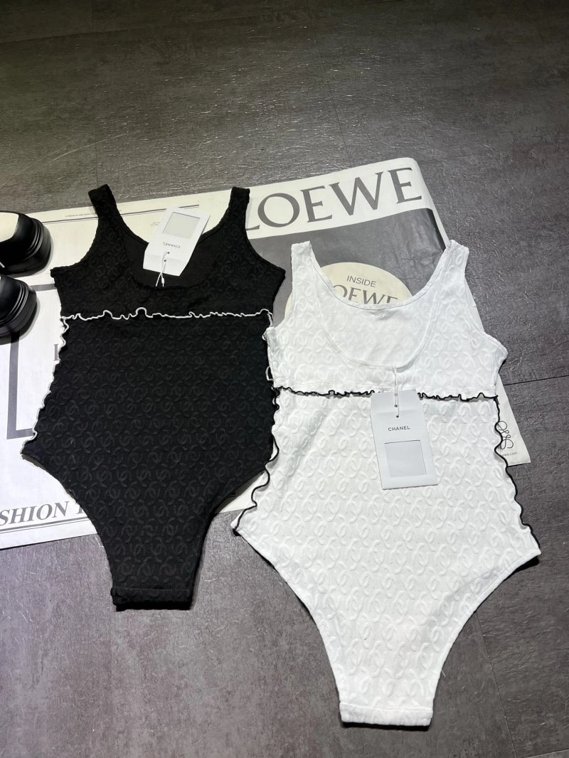 Chanel Vest Lightweight 108475