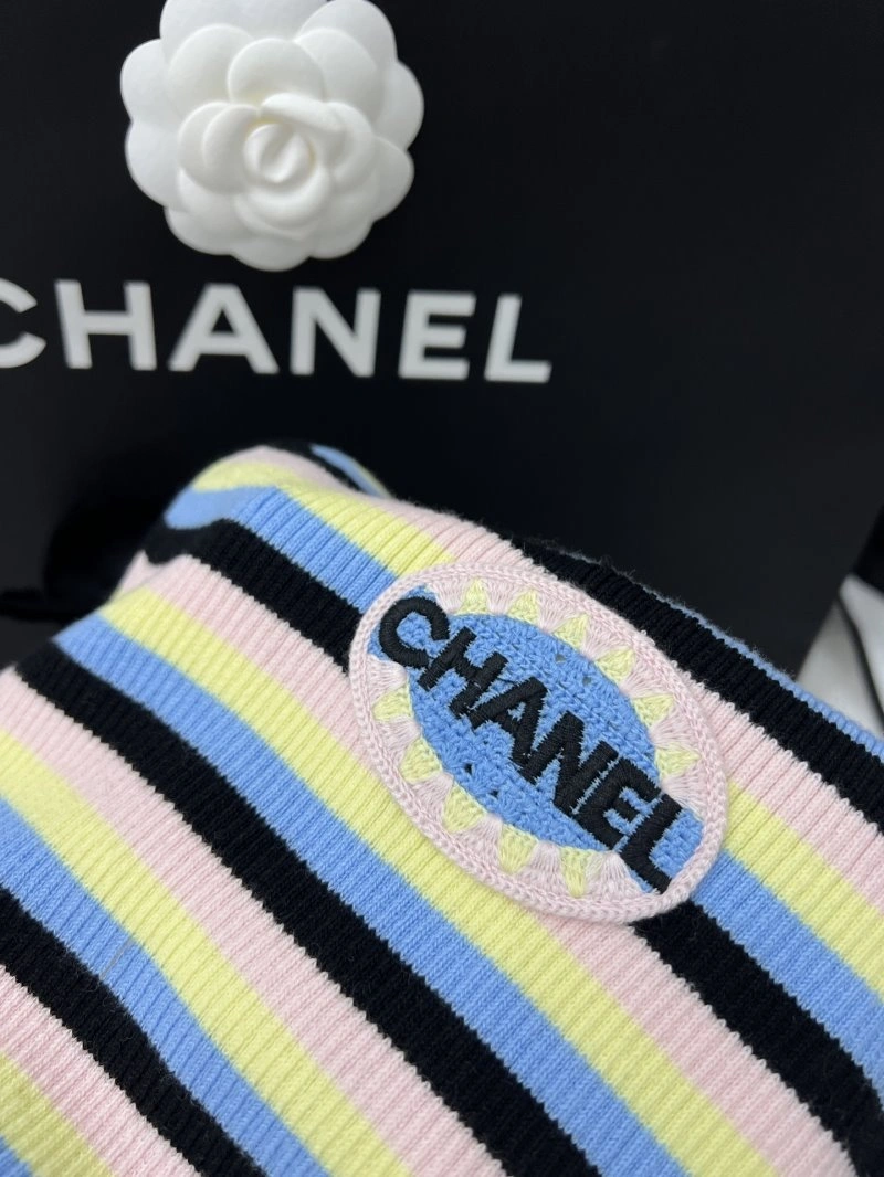 UrbanChic Chanel Vest 108456