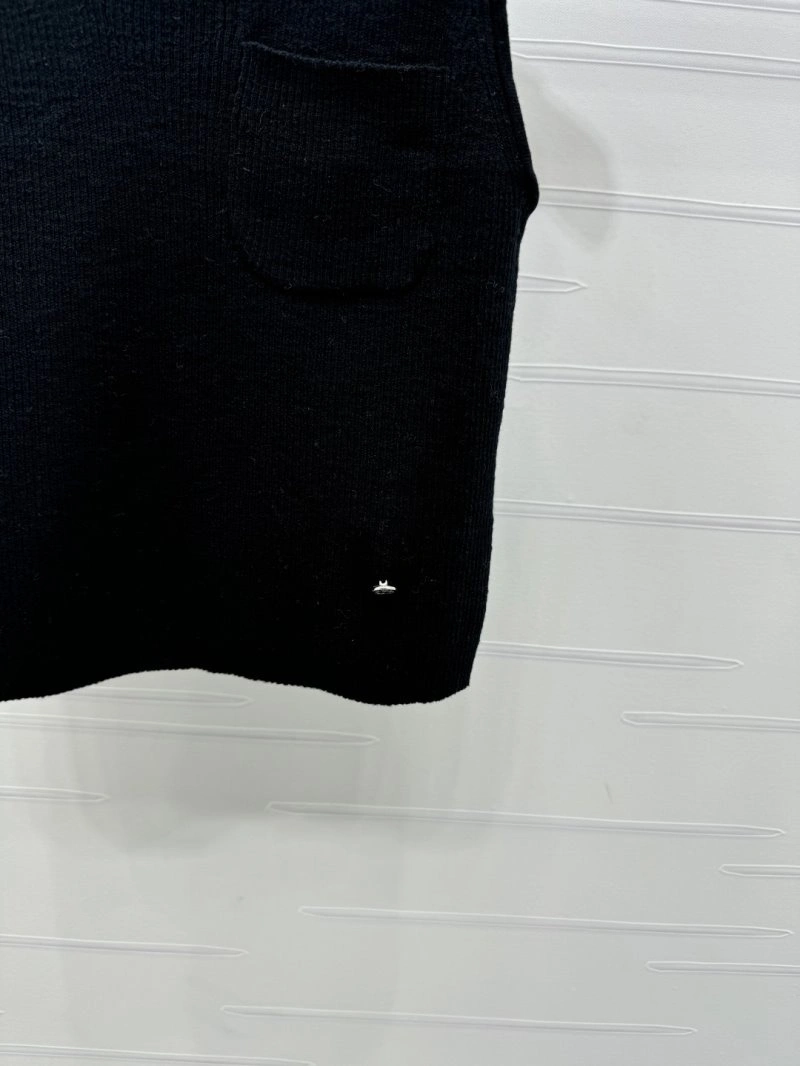 Chanel Vest UrbanChic 108447