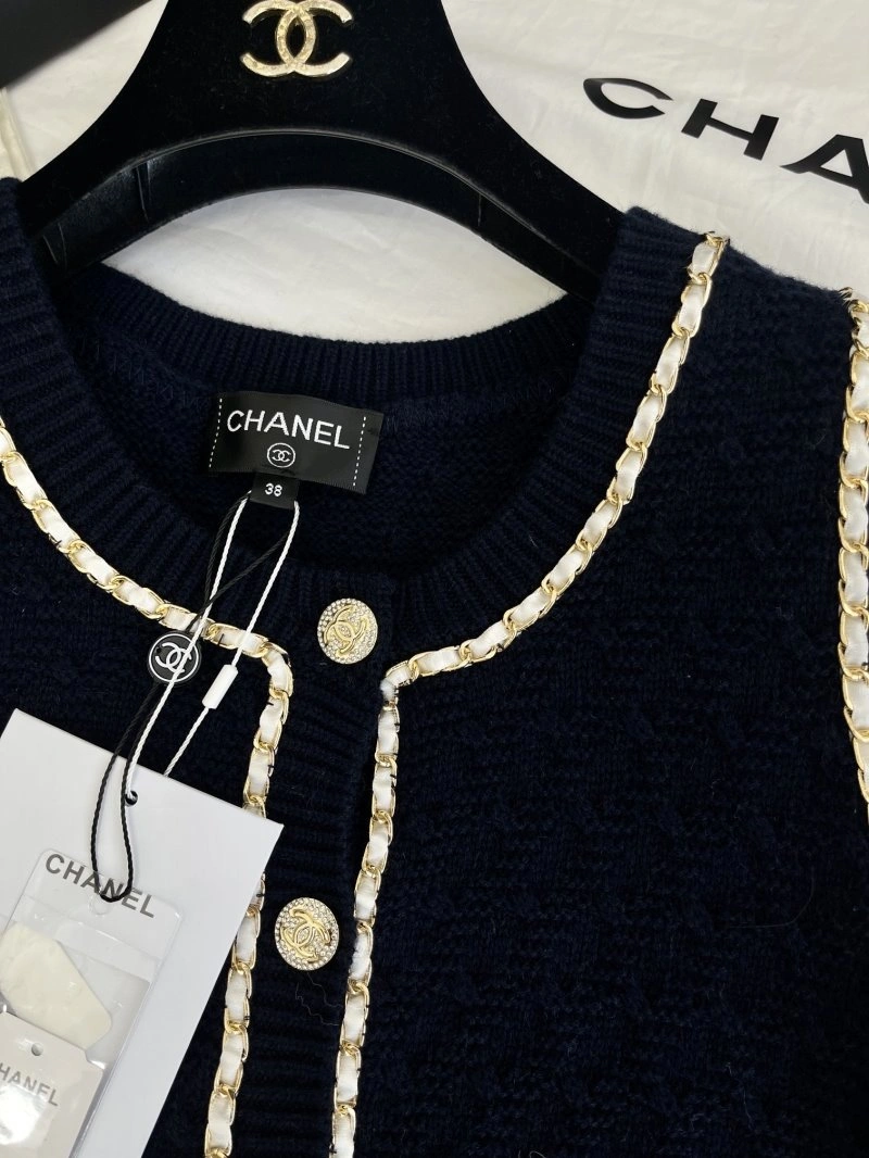 Chanel Vest ComfortFit 108439