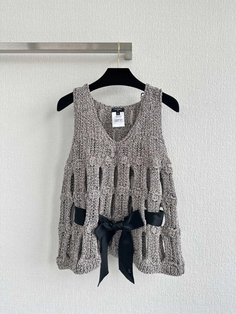 Chanel Vest Sleek 108402