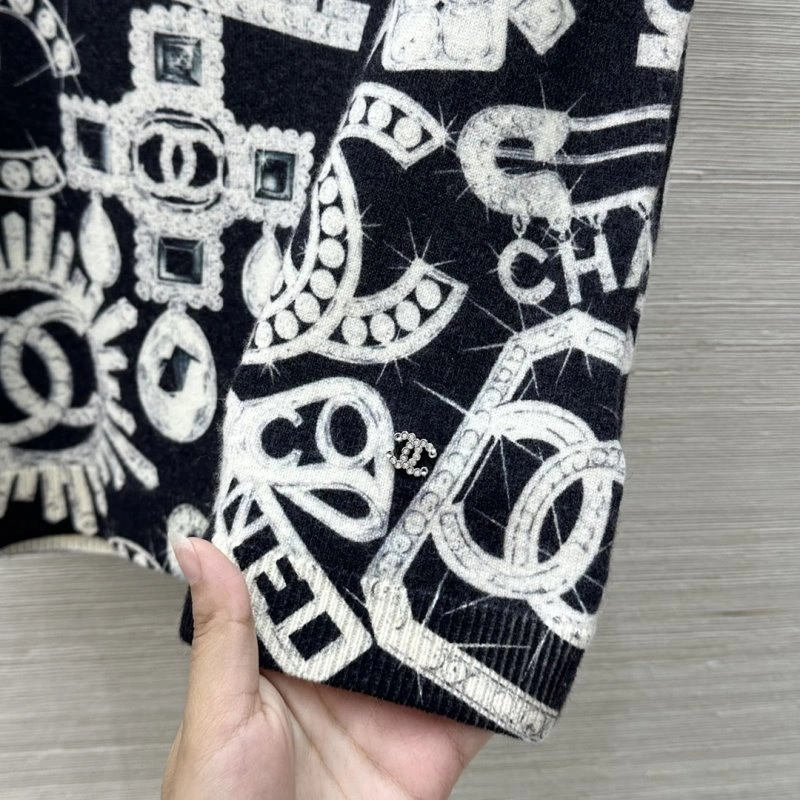 Youthful Chanel Vest 108420