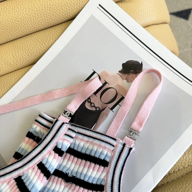 Original Chanel Vest 108424