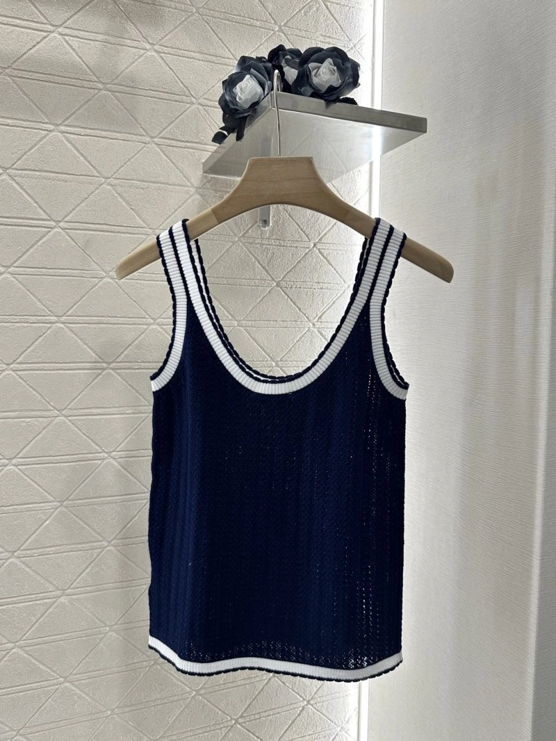 Lightweight Chanel Vest 108416