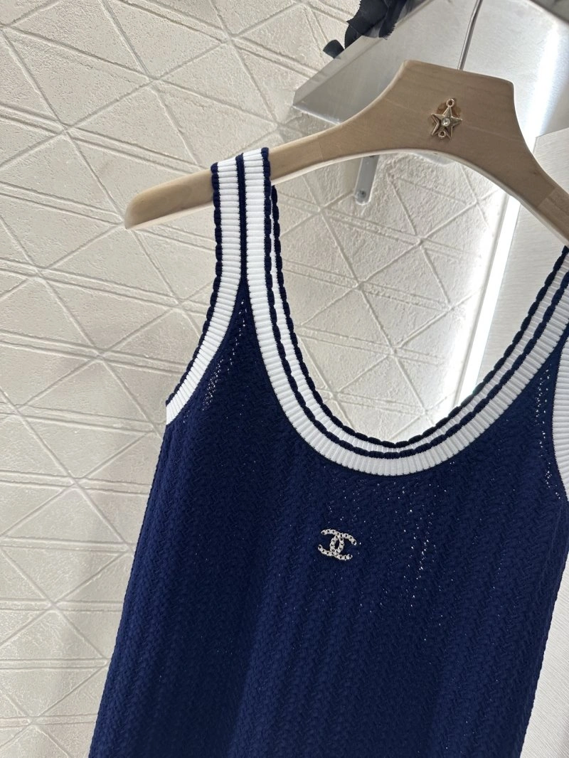Lightweight Chanel Vest 108416
