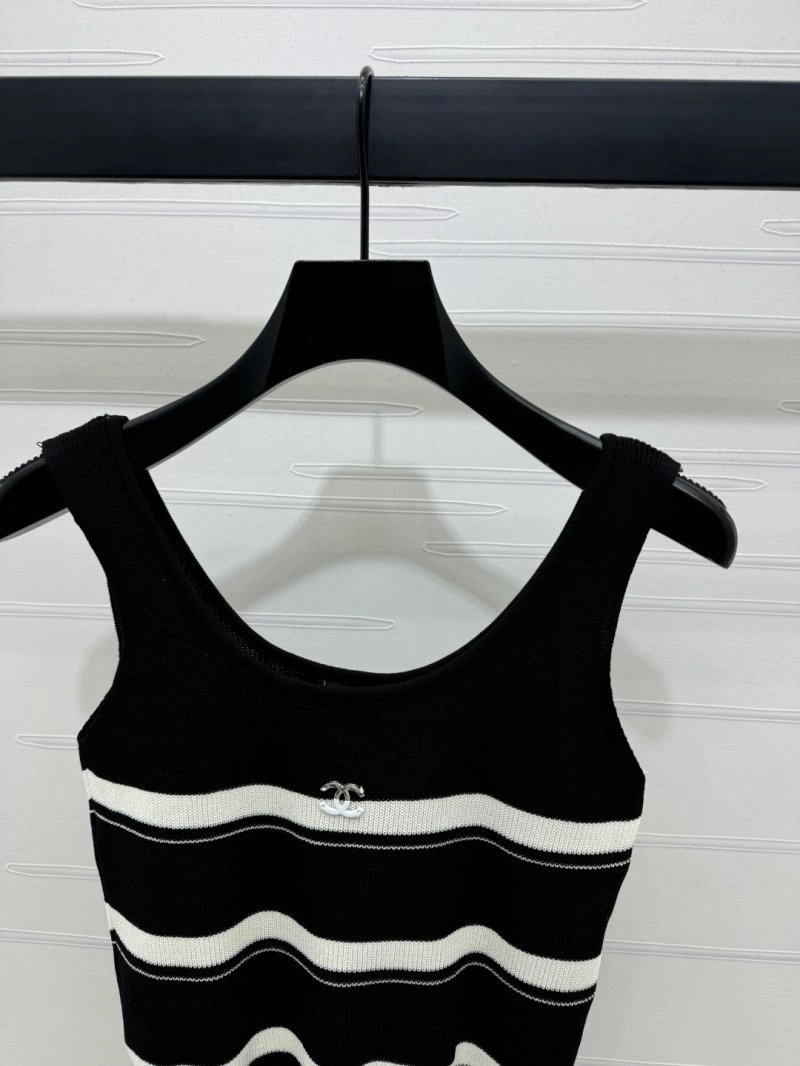 FreshLook Chanel Vest 108376
