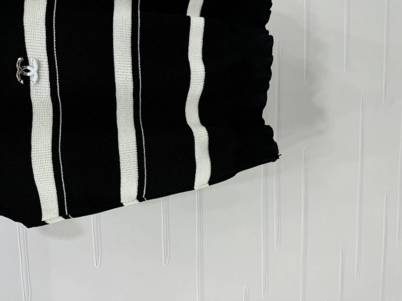 FreshLook Chanel Vest 108376