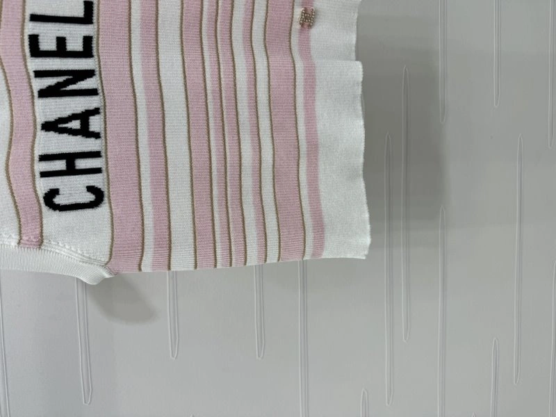 Chanel Vest Vibrant 108382