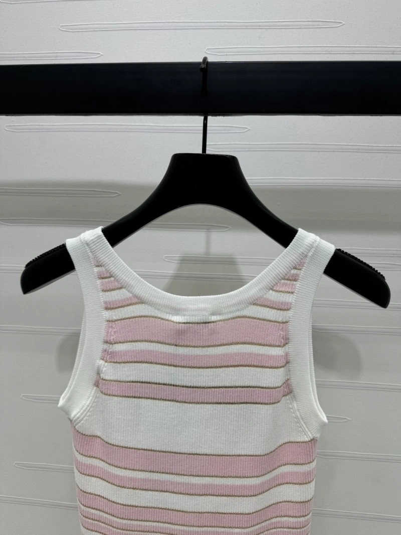 Chanel Vest Vibrant 108382