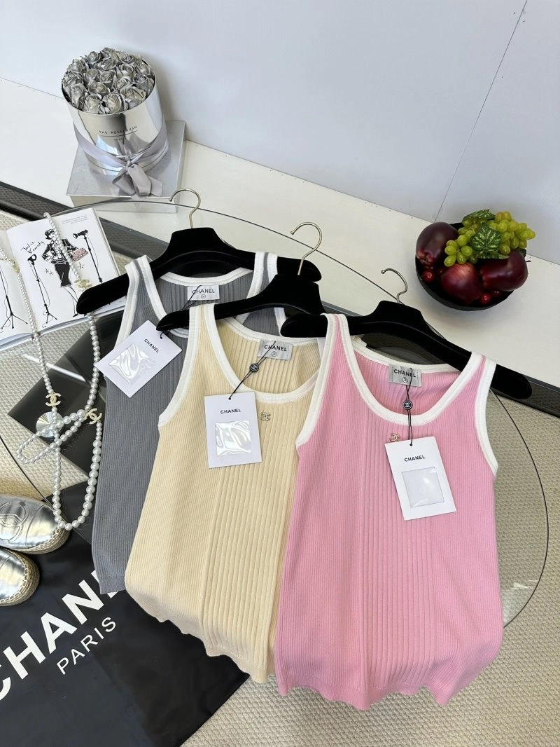 Chanel Vest WeatherProof 110140