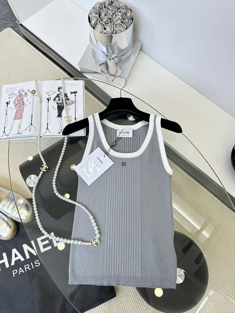 Chanel Vest WeatherProof 110140
