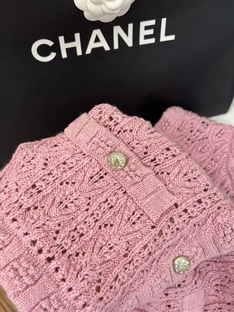 Sleek Chanel Vest 110126