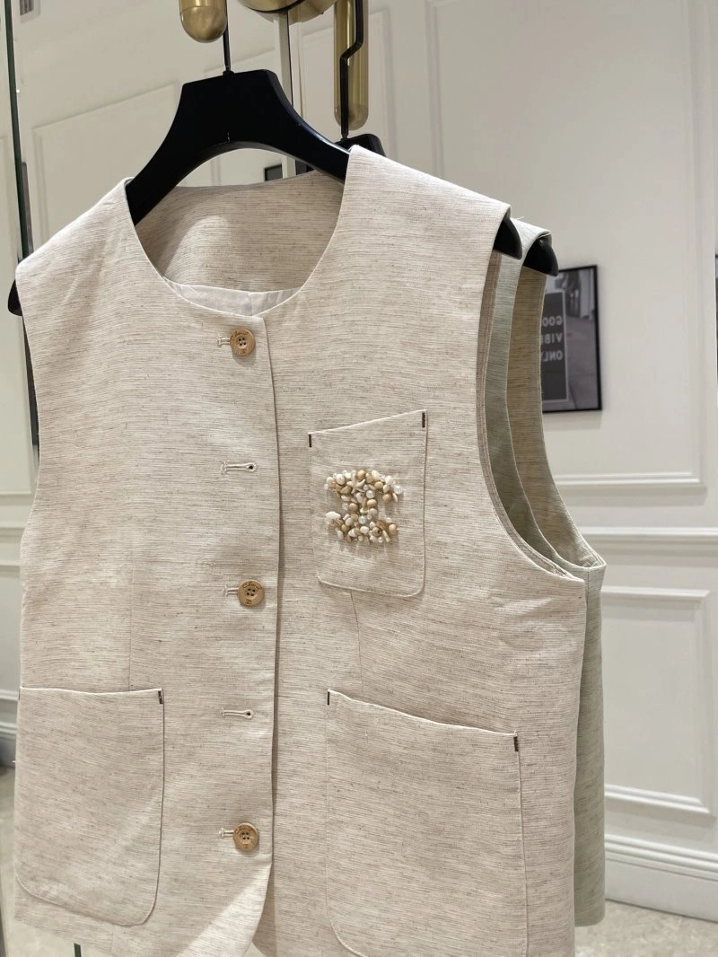 Chanel Vest Snug 110121