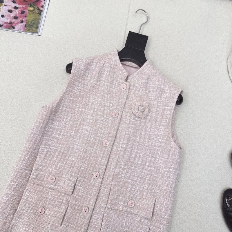 Cozy Chanel Vest 110094