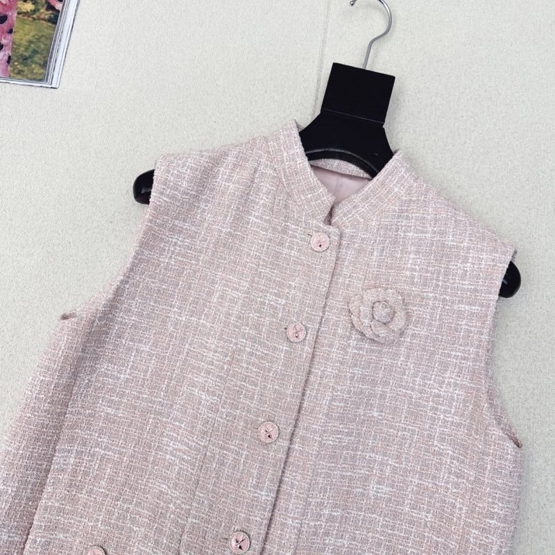 Cozy Chanel Vest 110094
