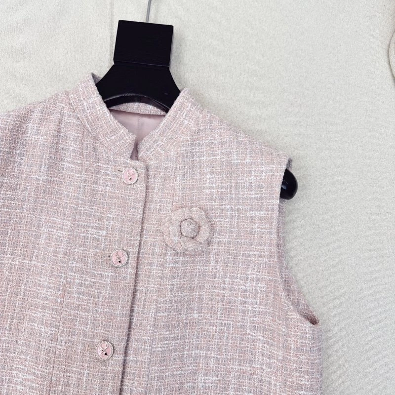Cozy Chanel Vest 110094