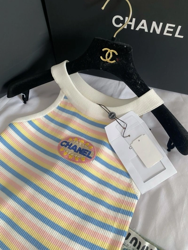 Functional Chanel Vest 110097