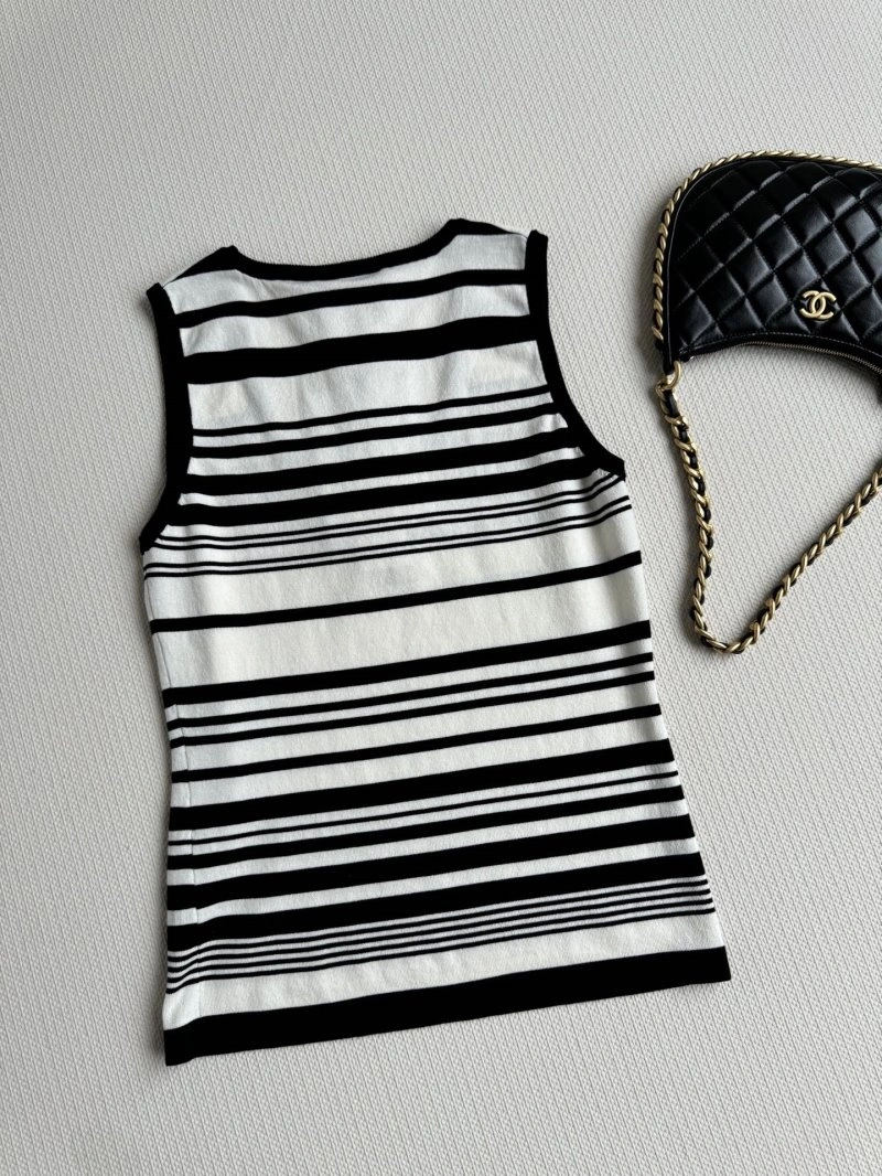 Practical Chanel Vest 110086