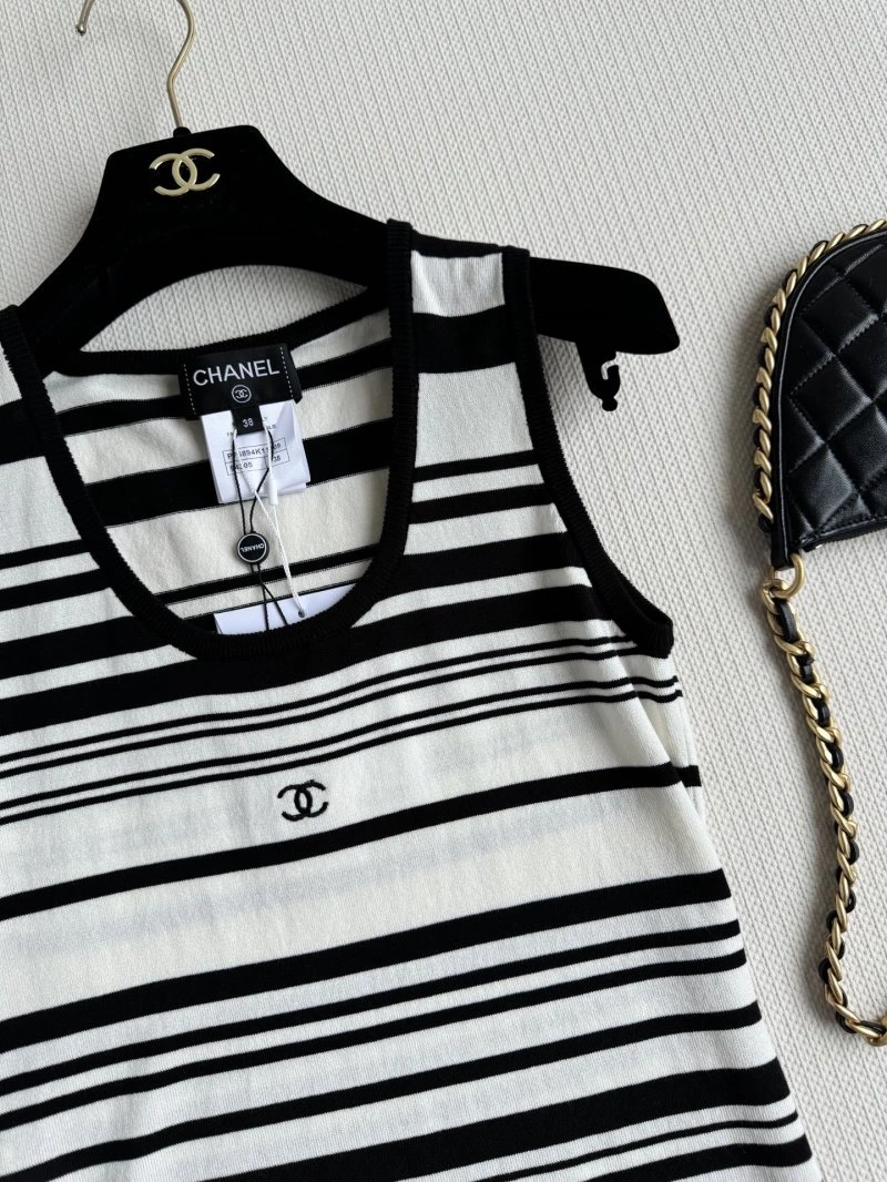 Practical Chanel Vest 110086
