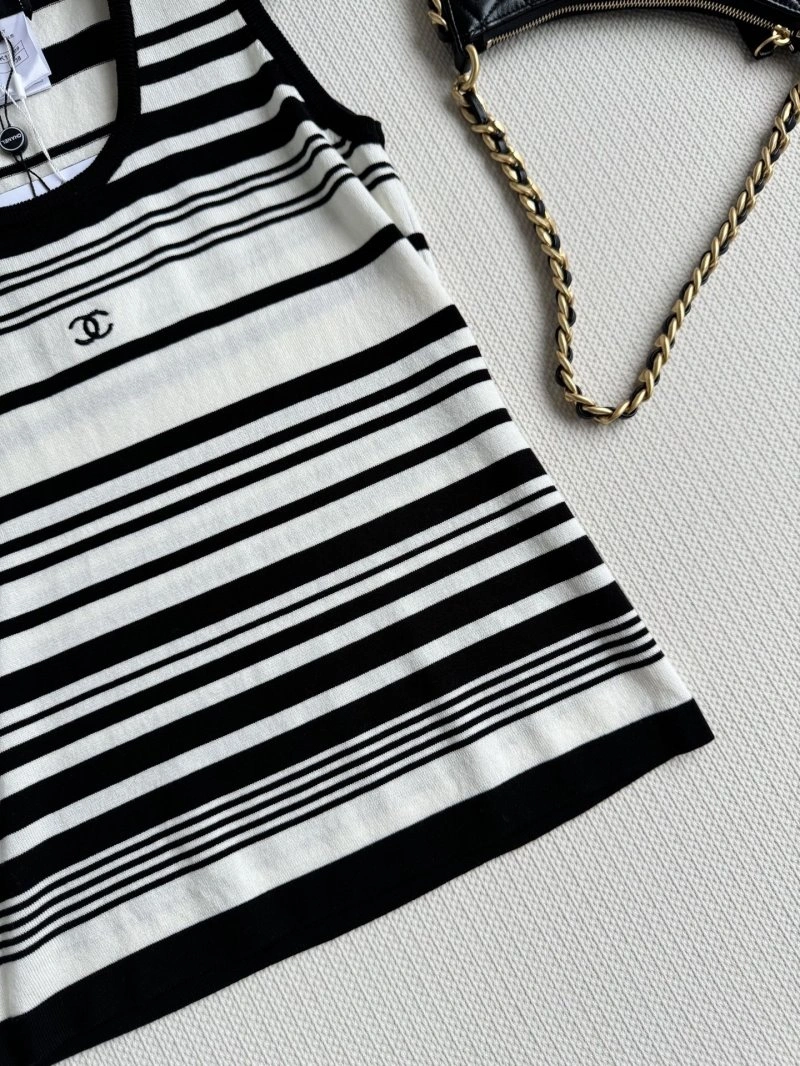 Practical Chanel Vest 110086