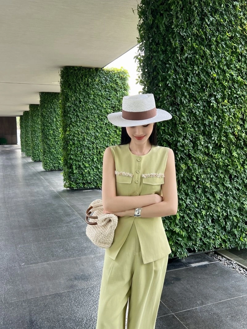 Chanel Vest Lightweight 110041