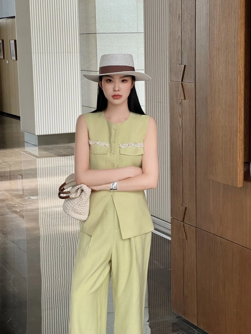 Chanel Vest Lightweight 110041