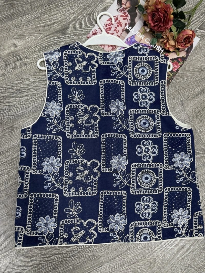 NewStyle Chanel Vest 110059