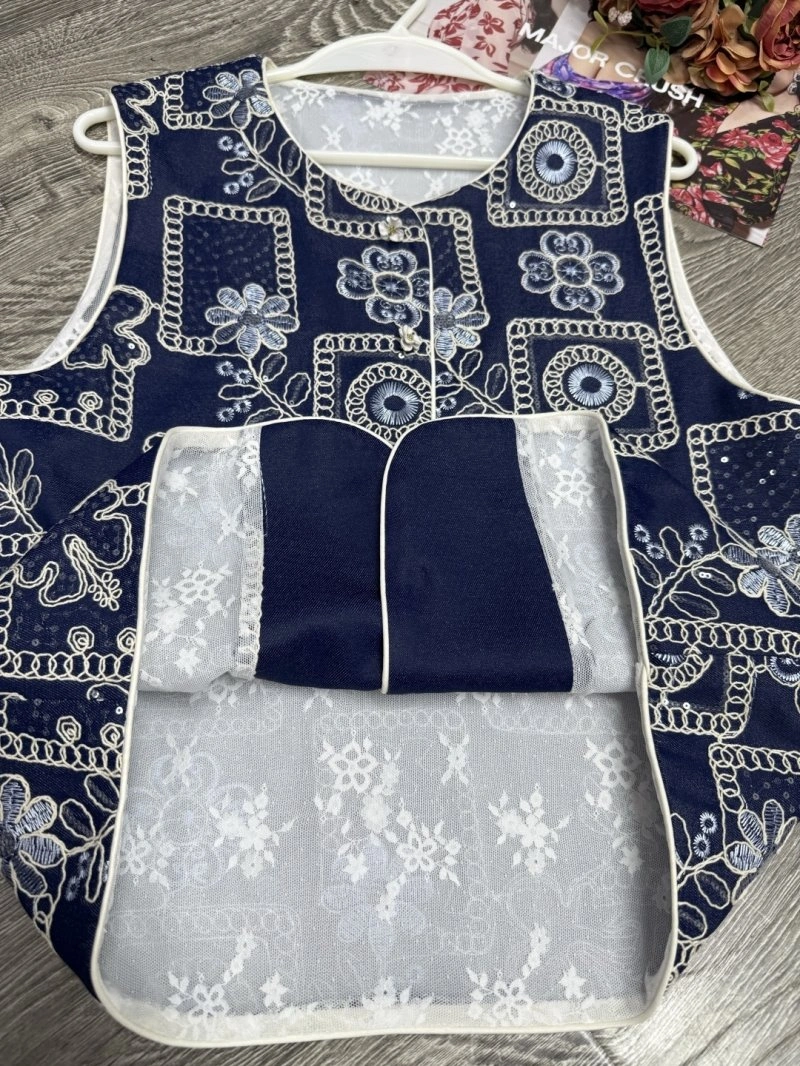 NewStyle Chanel Vest 110059