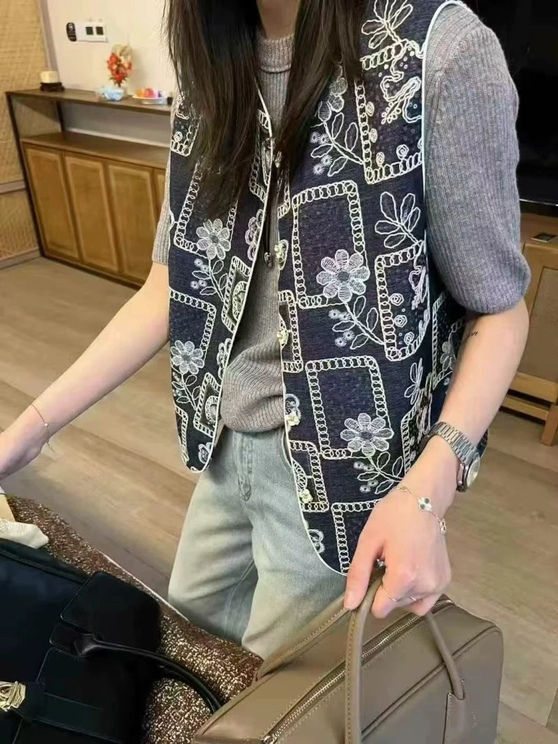 NewStyle Chanel Vest 110059