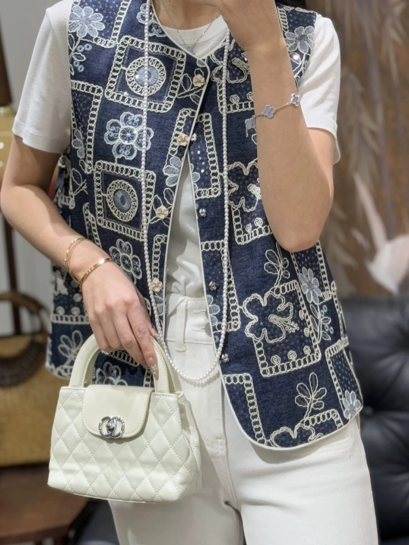 NewStyle Chanel Vest 110059