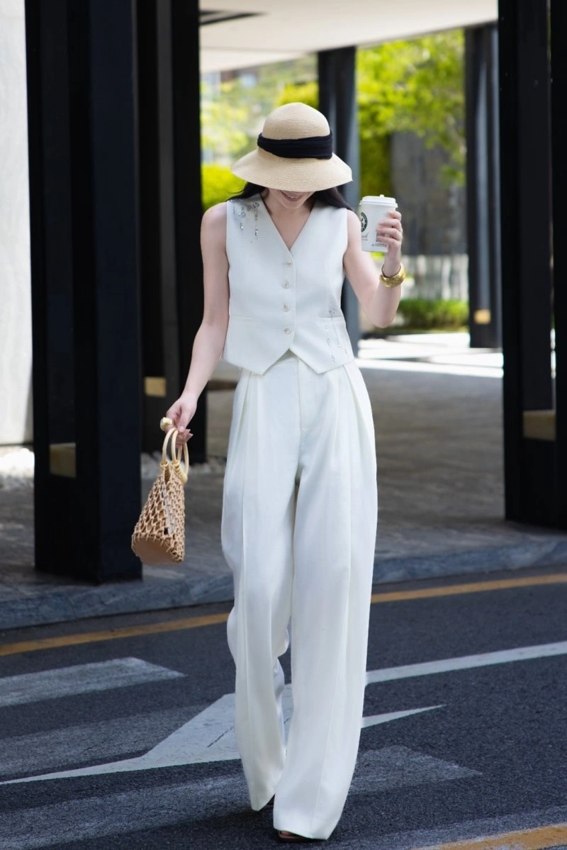 TopPick Chanel Vest 110036