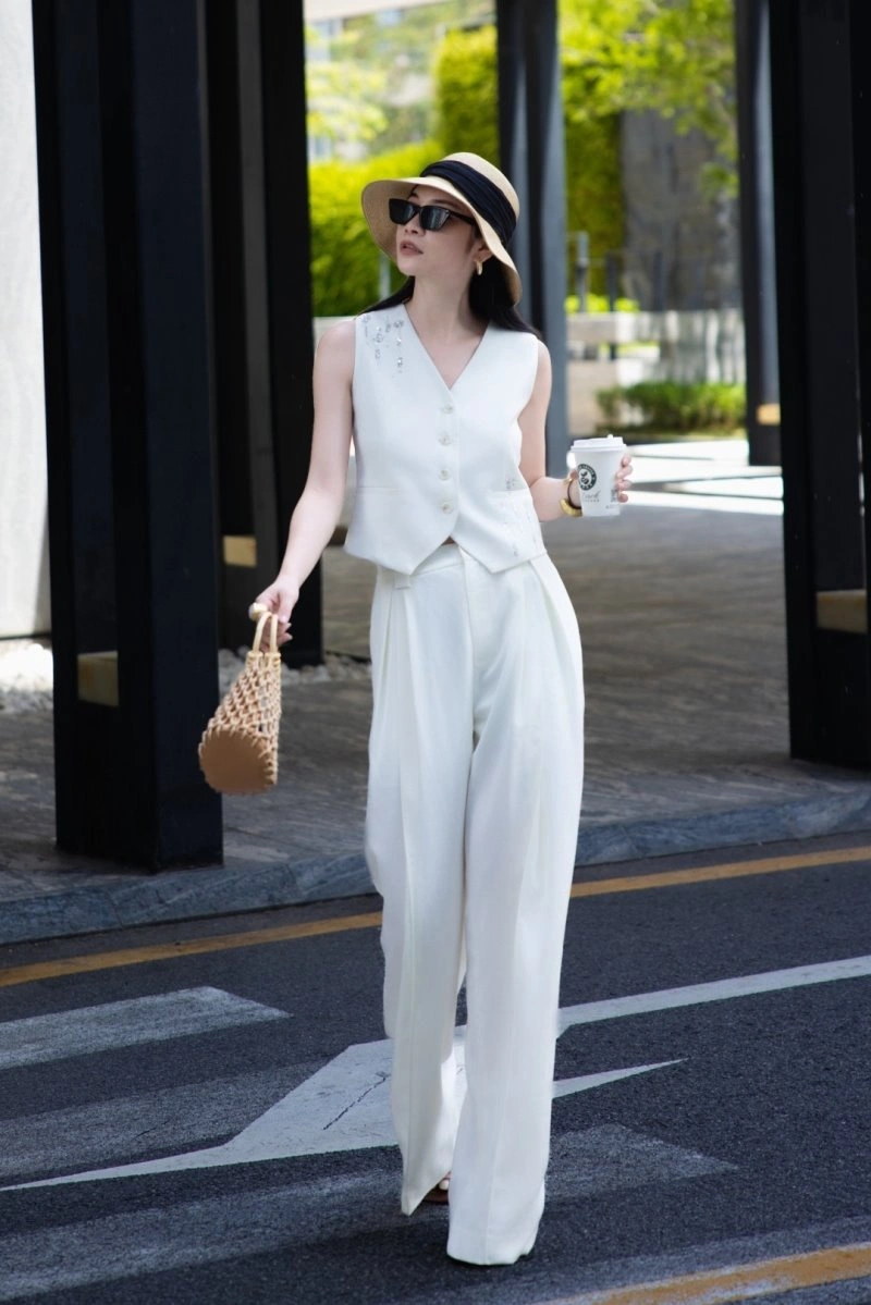 TopPick Chanel Vest 110036