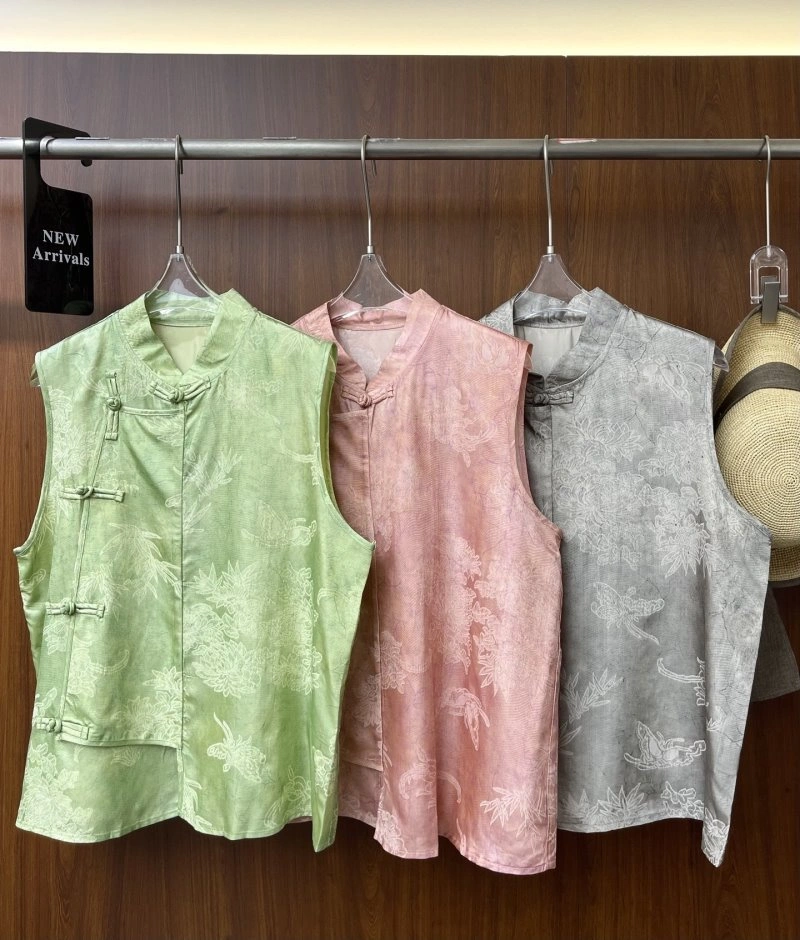 Original Chanel Vest 110057