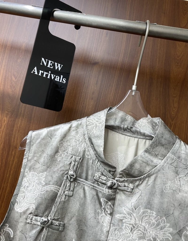 Original Chanel Vest 110057