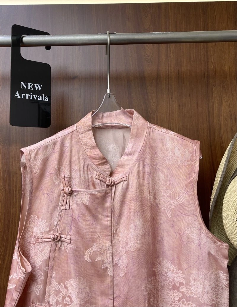 Original Chanel Vest 110057