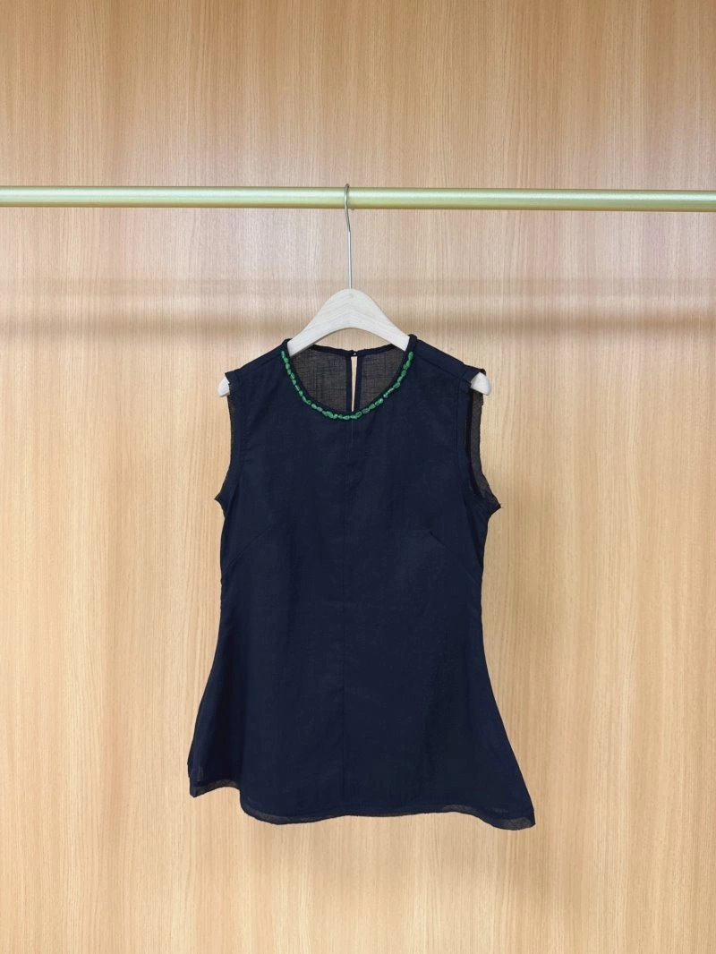 Chanel Vest WellDesigned 110045