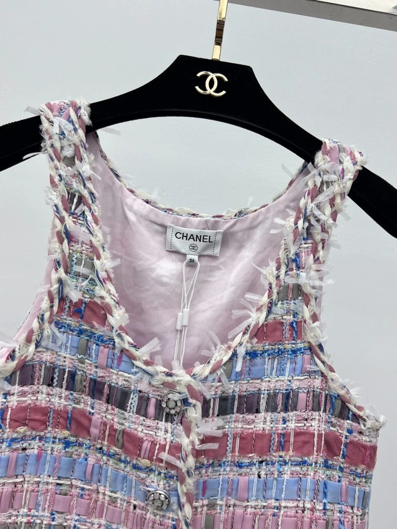 Stretchable Chanel Vest 110024