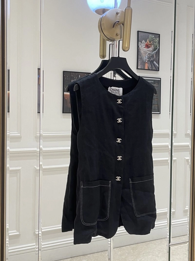 TravelReady Chanel Vest 110018