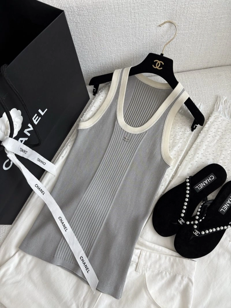 Lightweight Chanel Vest 109991