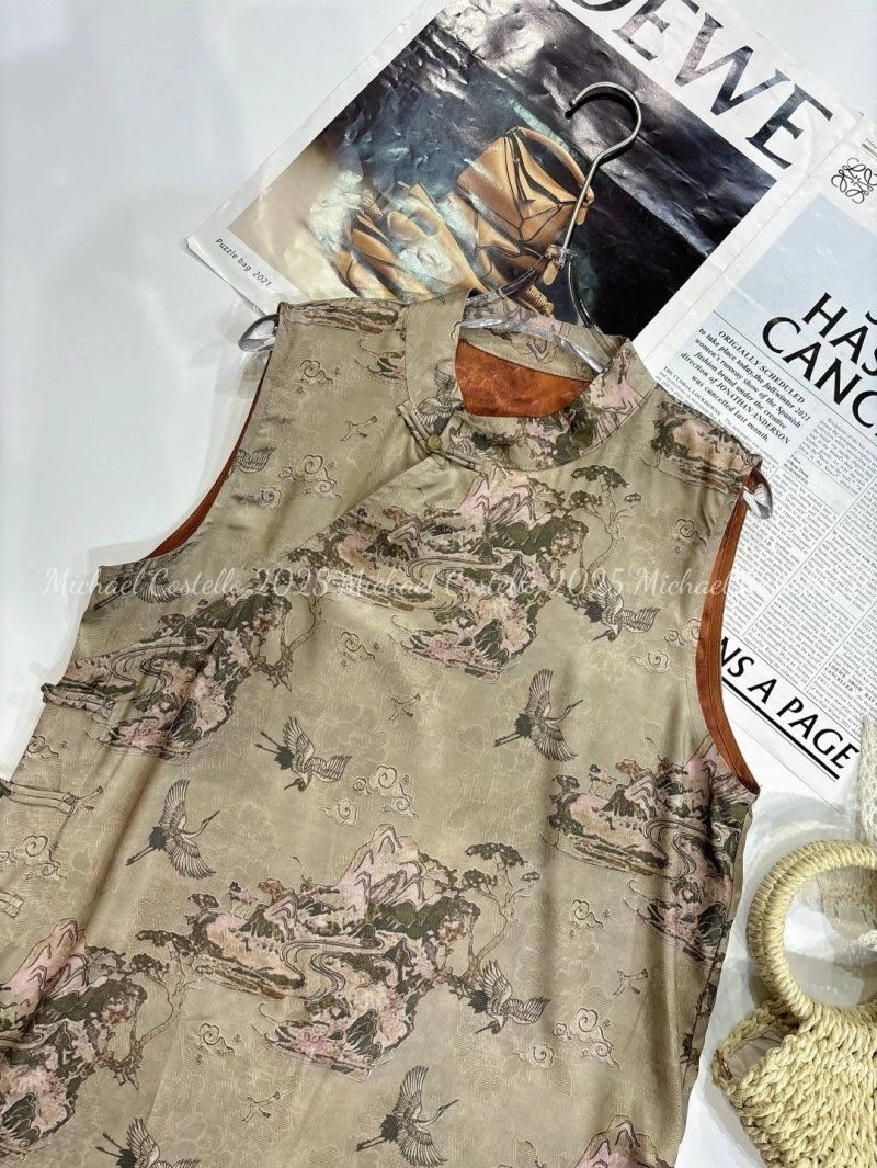 Chanel Vest Timeless 110010