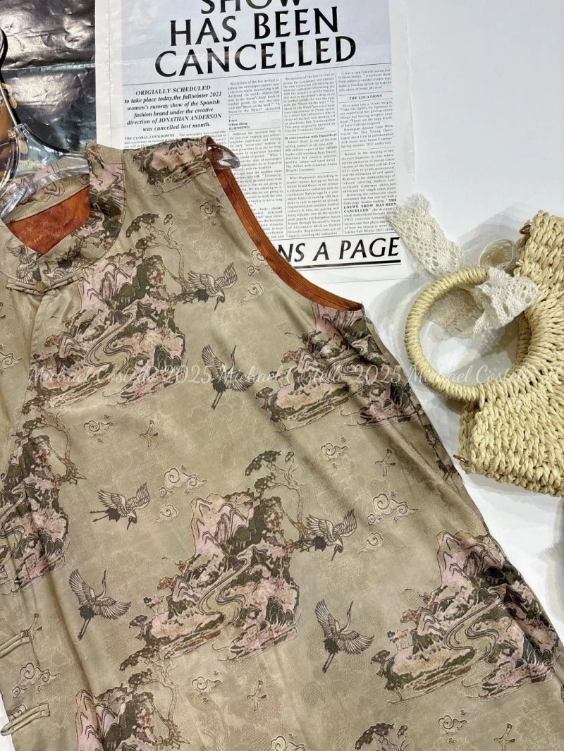 Chanel Vest Timeless 110010