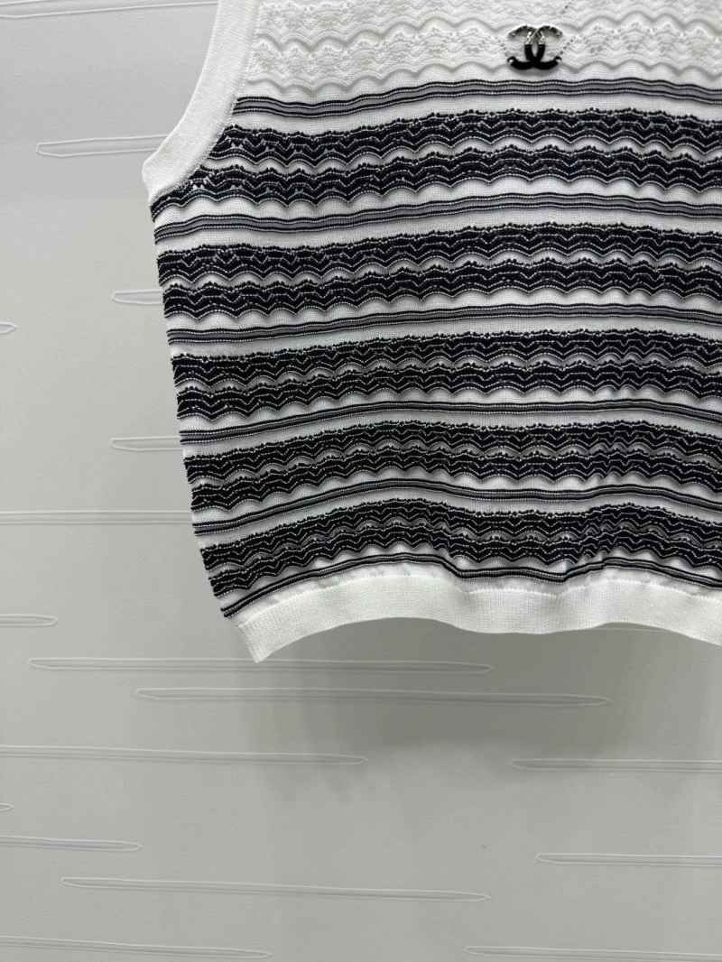 Durable Chanel Vest 110004