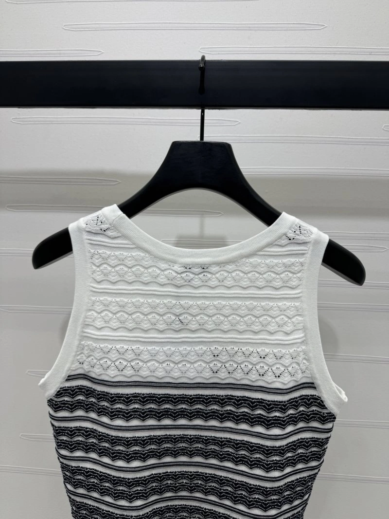 Durable Chanel Vest 110004